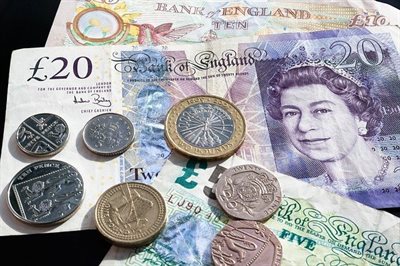 pound-414418_640 UK coins